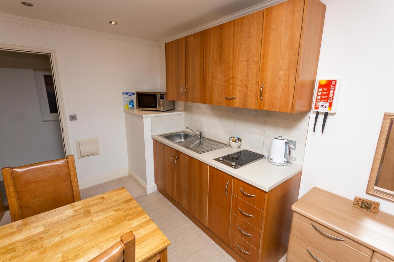 Porthole Suites St Aubin Exterior photo