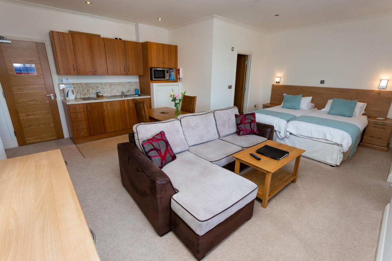 Porthole Suites St Aubin Exterior photo
