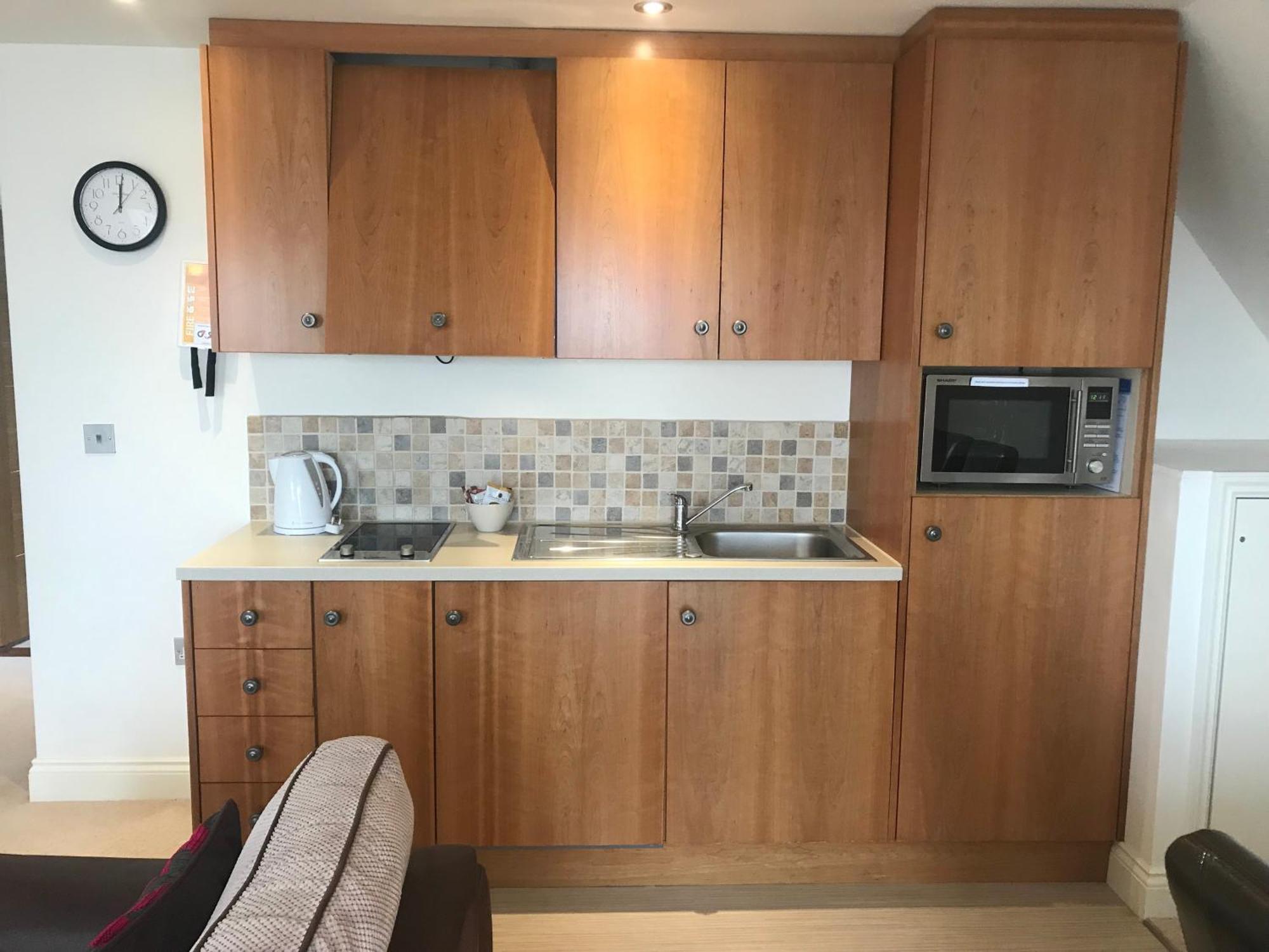 Porthole Suites St Aubin Exterior photo